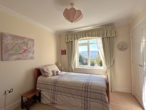 Photo 9- click for photo gallery